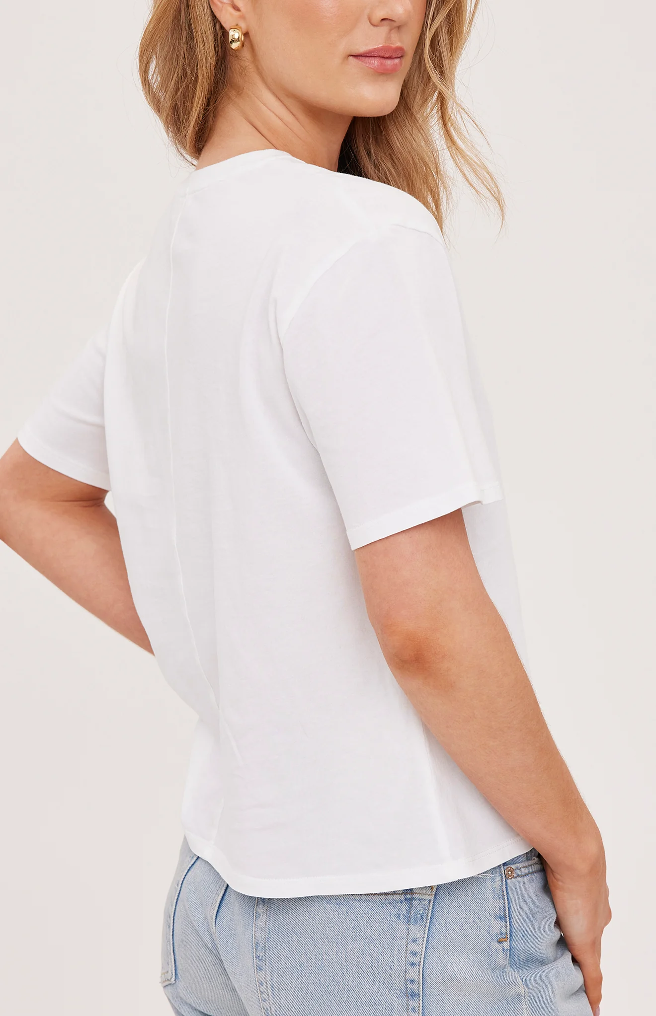 Brigitte T-Shirt - Image 14